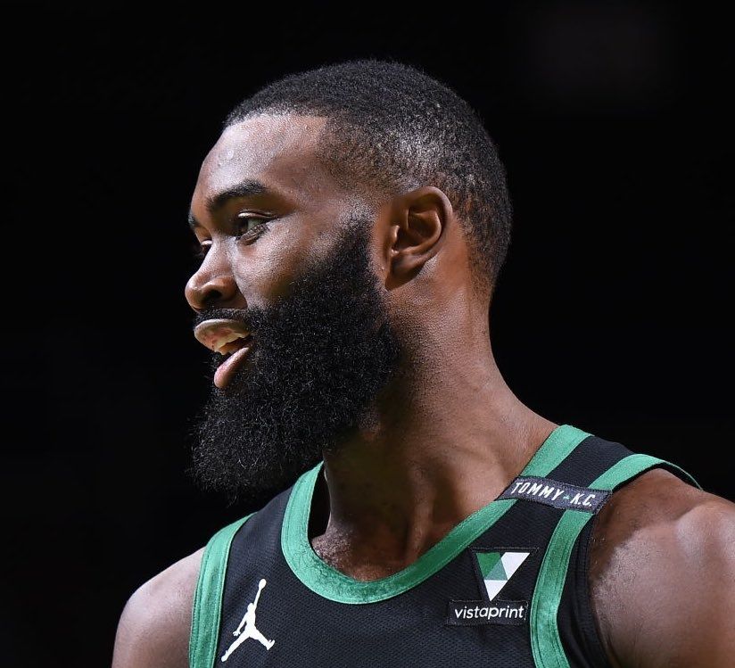 曼城过往6战多特仅1负，两队近4次交手曼城3胜1平（曼城近6战多特仅败1场，近4次交锋取得3胜1平）