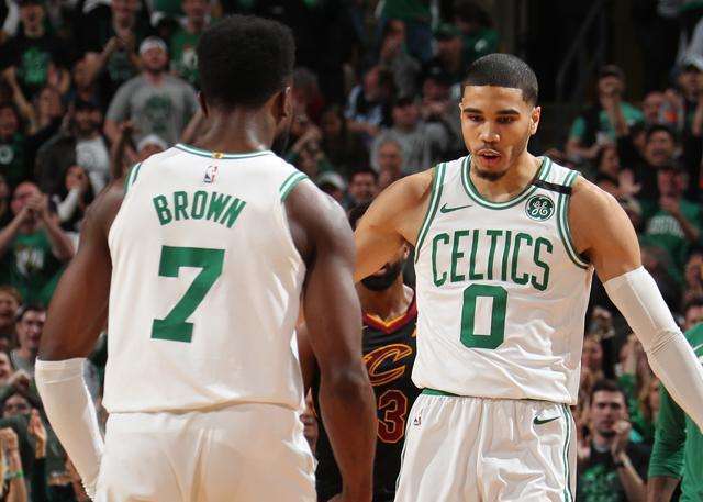 马赛连败后迎来反弹（马赛止住连败，强势反弹）