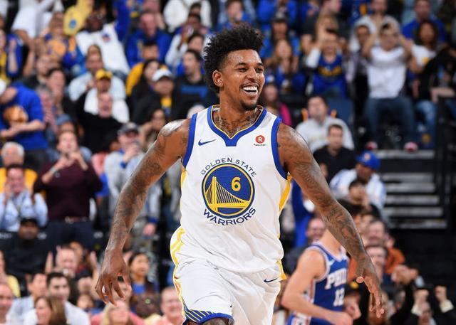 06年季后赛抢7大战科比第四节拒出手引争议（2006季后赛抢七战科比末节不出手引发争议）