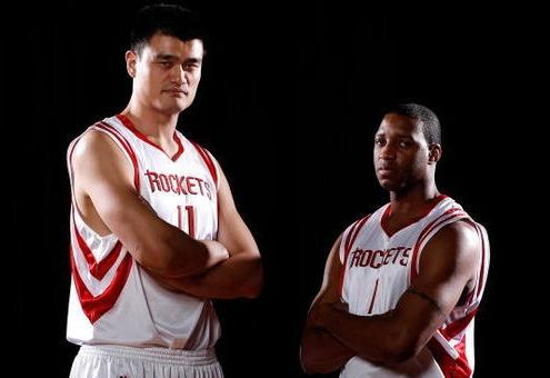 意媒：布雷默和鲁加尼今日参与全队合练，弗拉霍维奇在旁观看（意媒：布雷默与鲁加尼今日随队合练，弗拉霍维奇在场边观望）