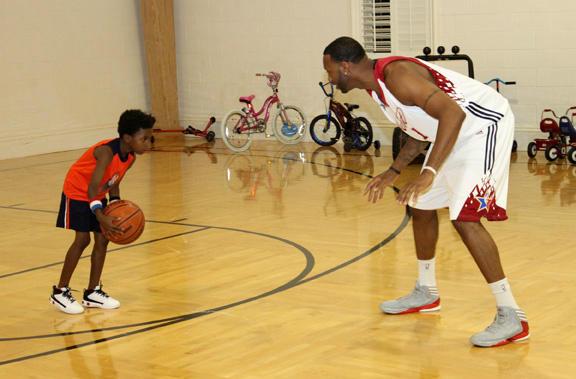 科特迪瓦主帅：佩佩的表现配得上大名单，但我们必须综合考量（科特迪瓦主教练：佩佩配得上入选，但选拔需全面权衡）